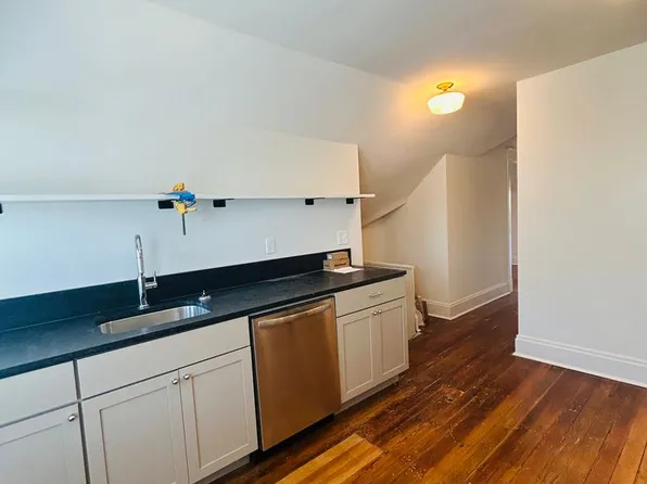 1923 Greenup St APT 5, Covington, KY 41011