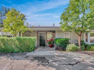 959 Regent Park Dr, La Canada Flintridge, CA 91011