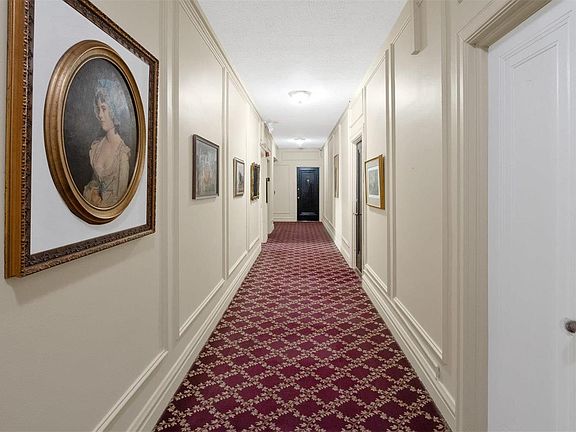 2nd image of 3438 Russell Blvd #304-apt 30