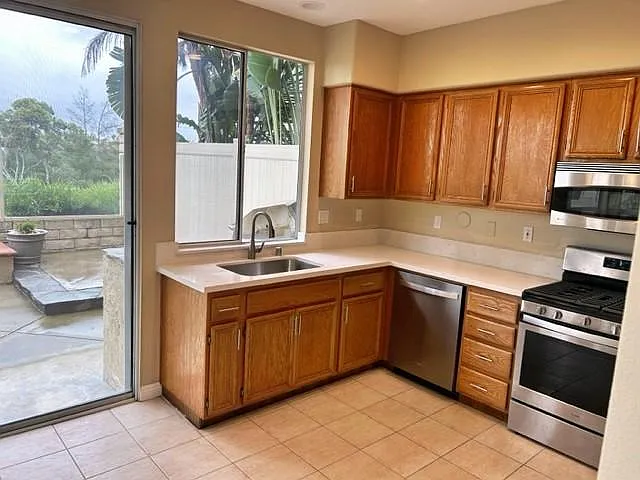 24538 Sunshine Dr — Photo 12