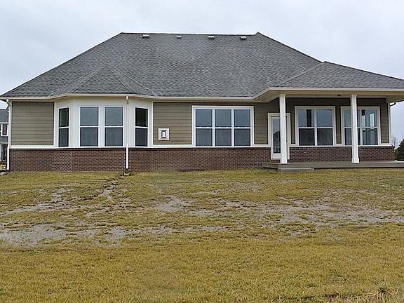3rd image of 3620 Shady Lake Dr