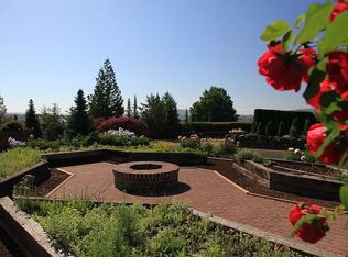 717 Country Club Dr, Yakima, WA