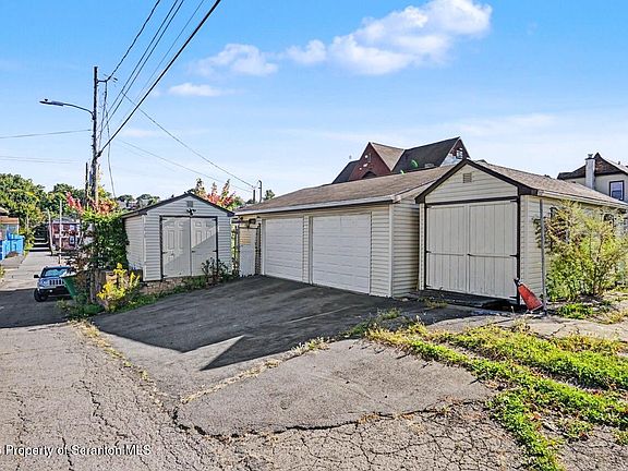 4th image of 327-329 Prescott Ave