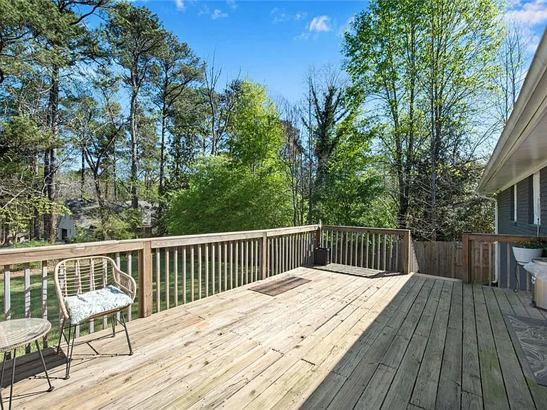 3941 Forest Dr — Photo 34
