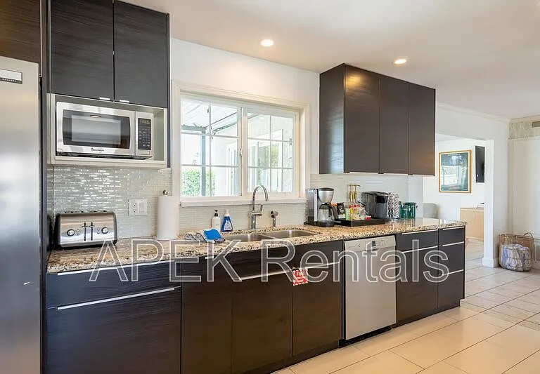 2415 E Finley Rd — Photo 42