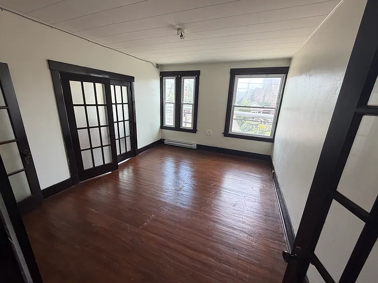 6 S Fremont Ave — Photo 19