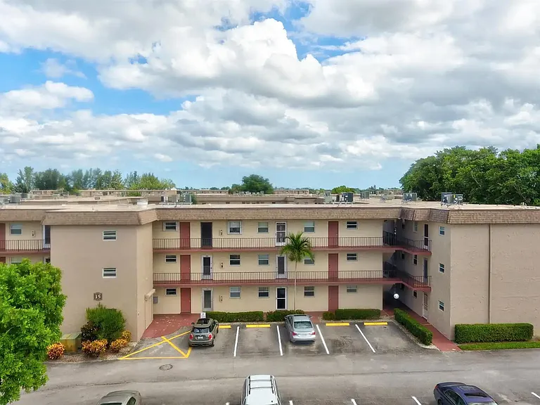 701 Lori Dr #209 — Photo 35