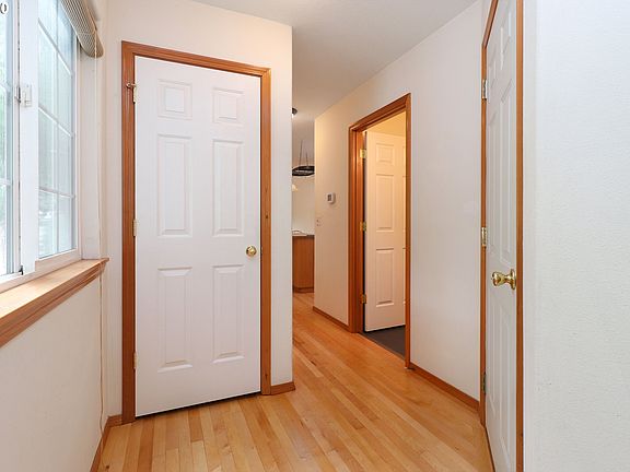 5th image of 9101 N Drummond Ave