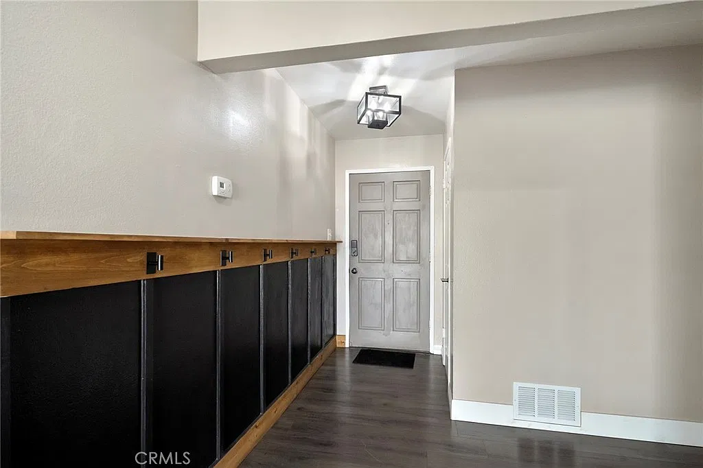 4 bed, 1308 sqft, $3,800 — Photo 4