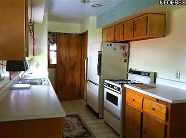 3rd image of 1853 Lynn Mar Ave