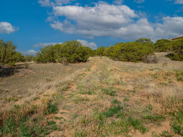 28 Old Rd, Lamy, NM 87540