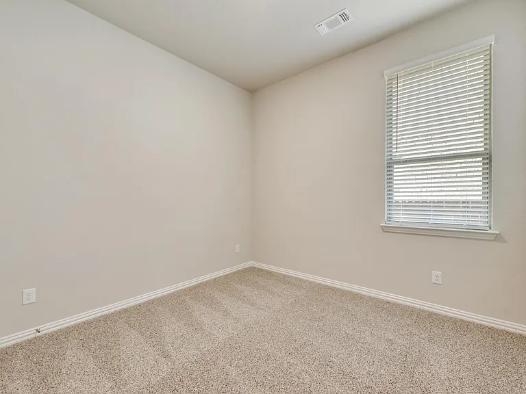1127 Mesa St — Photo 17