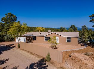 4 Indian View Rd, Glorieta, NM 87535