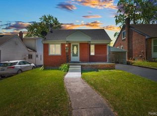995 Berwick Blvd, Pontiac, MI