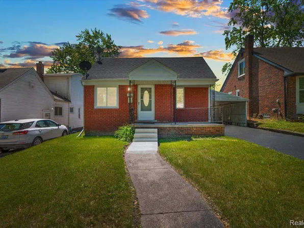 995 Berwick Blvd, Pontiac, MI 48341