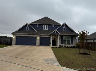 2010 W Fredericksburg Ct, Broken Arrow, OK 74011