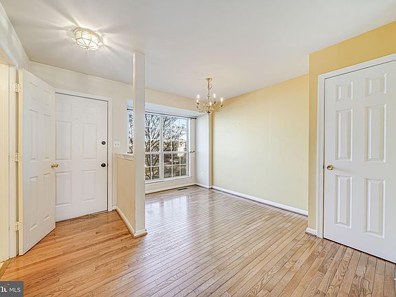 4th image of 14163 Autumn Cir