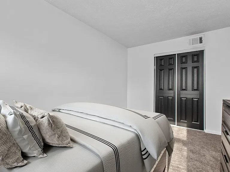 62 Midland Heights Cir #C — Photo 13