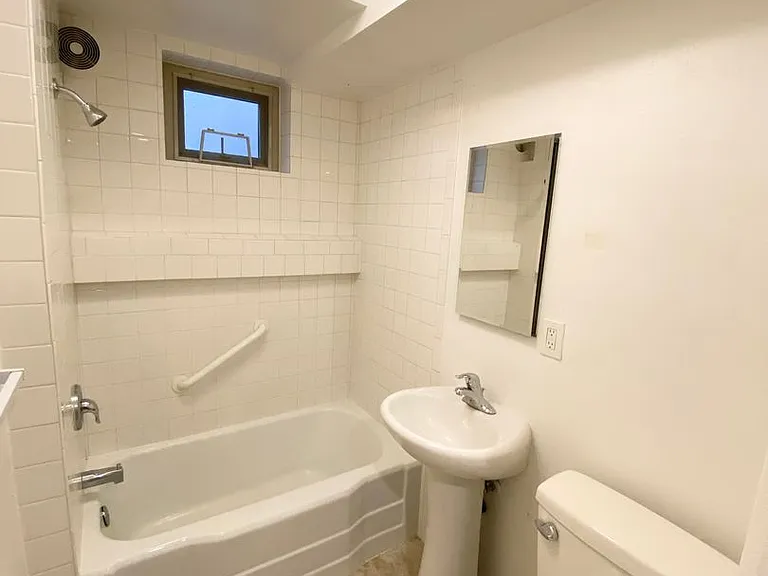 4203 & 4205 Evanston Ave N — Photo 11
