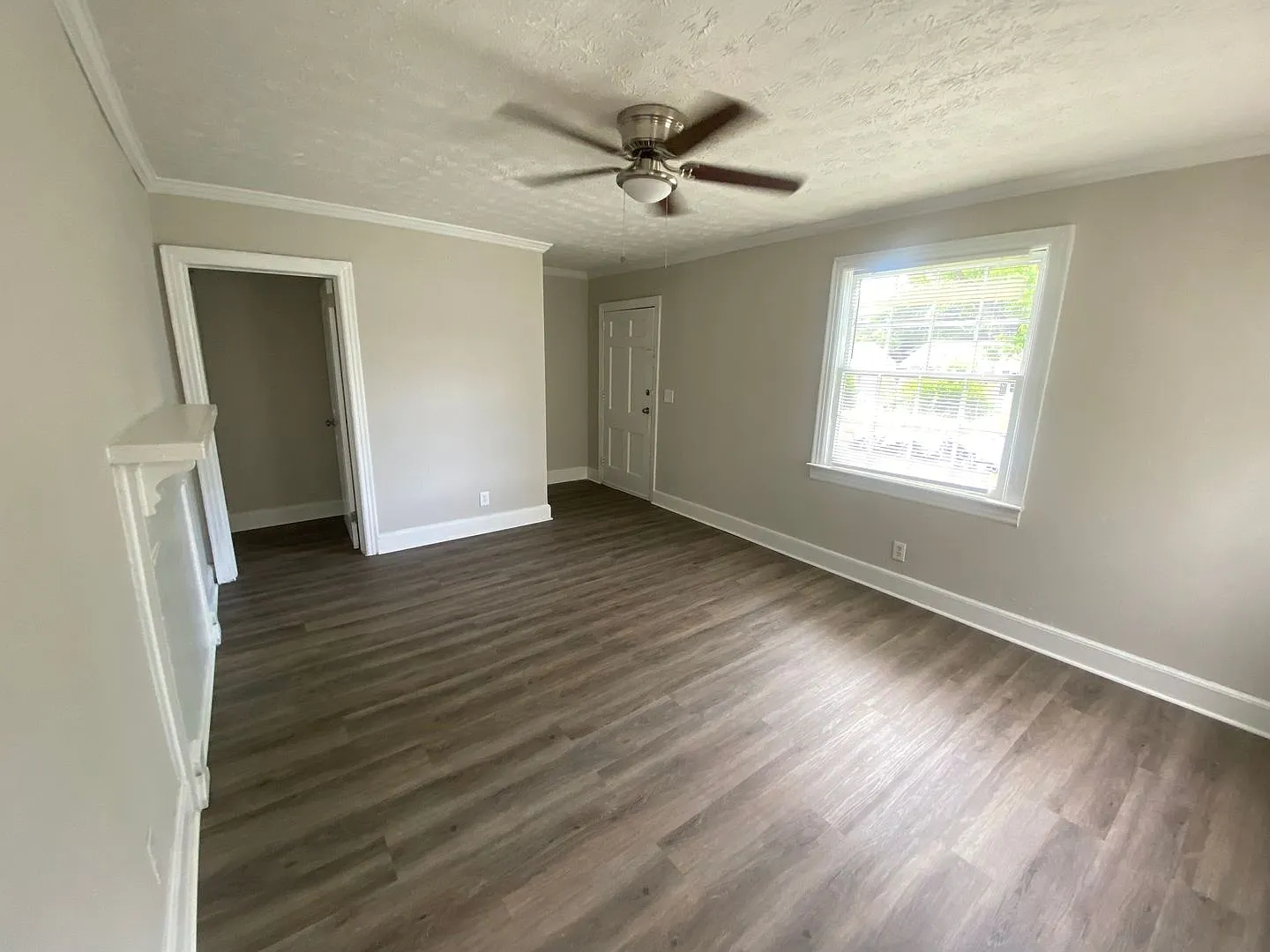 **2 Bedroom / 1 Bathroom **Plus Bonus Room**Home for Rent in Midtown Columbus, GA — Photo 3