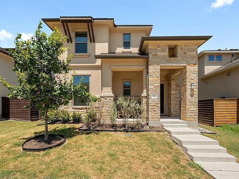1506 Arcilla St — Photo 1