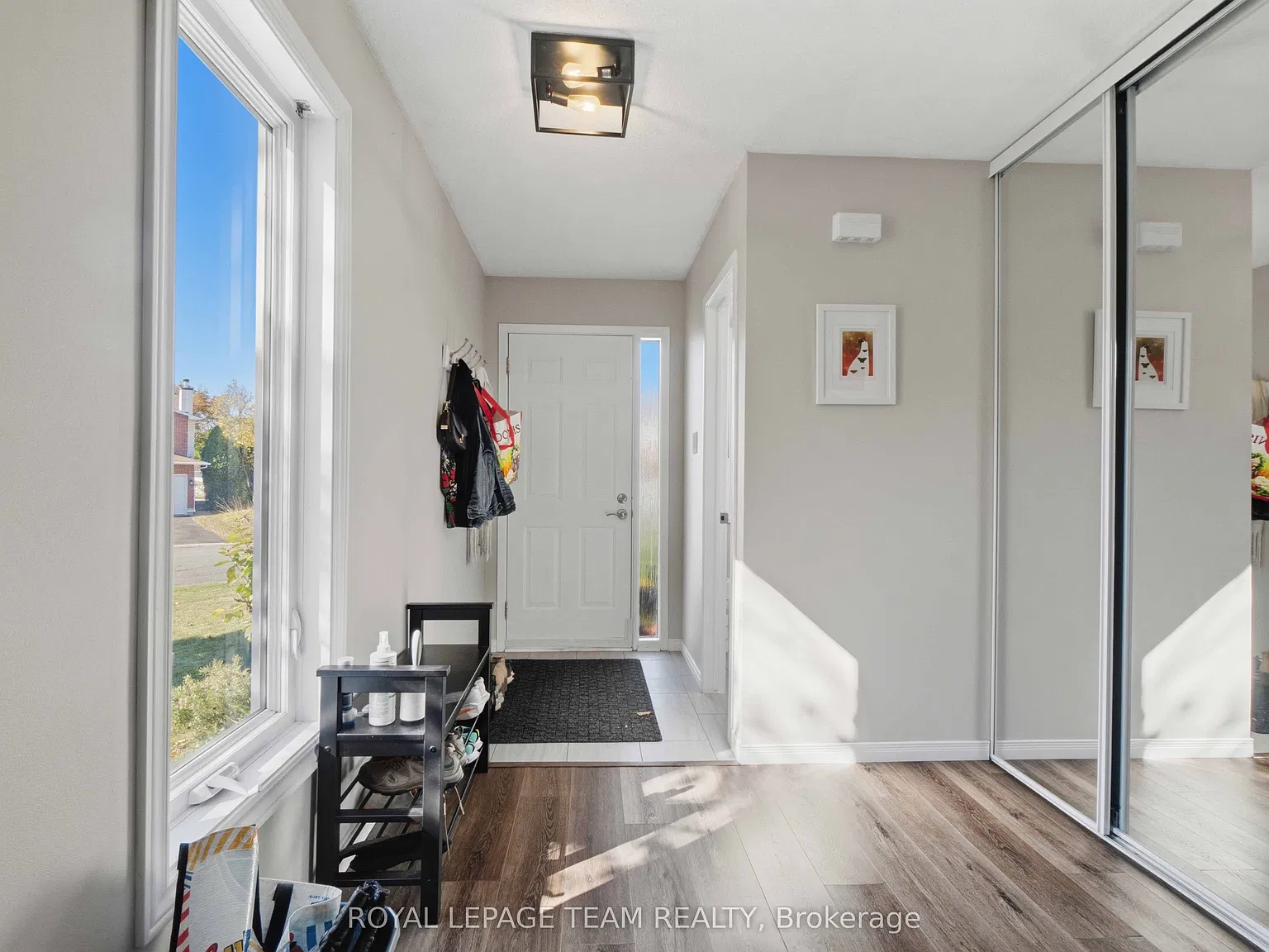 3 bed, $2,600 — Photo 2