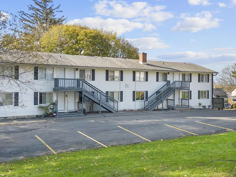 65 Hillside Ave