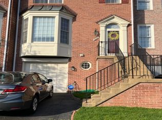 6256 Windham Hill Run, Alexandria, VA 22315