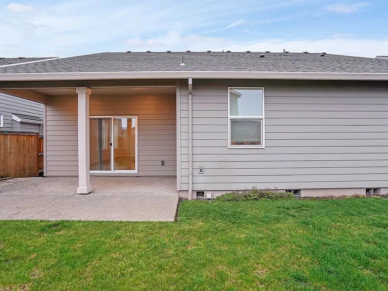 5150 Constellation Ave NE — Photo 37