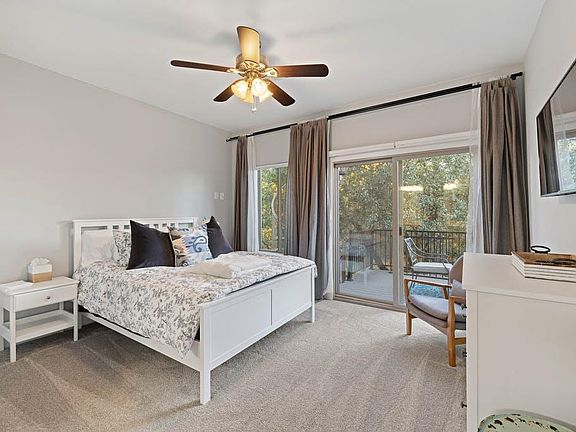 3rd image of 4001 Paloma Cir Unit A