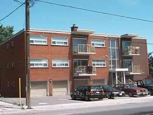 428 Lawrence Ave W #101, Toronto, ON M5M 1C2