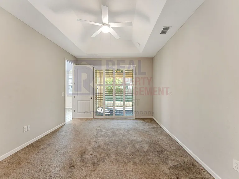 3689 Divot Ln — Photo 16