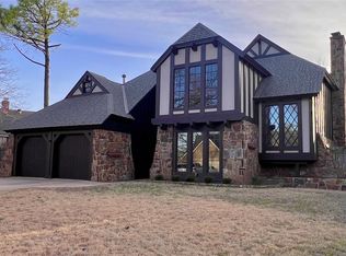 7225 Shoreline Dr, Warr Acres, OK 73132