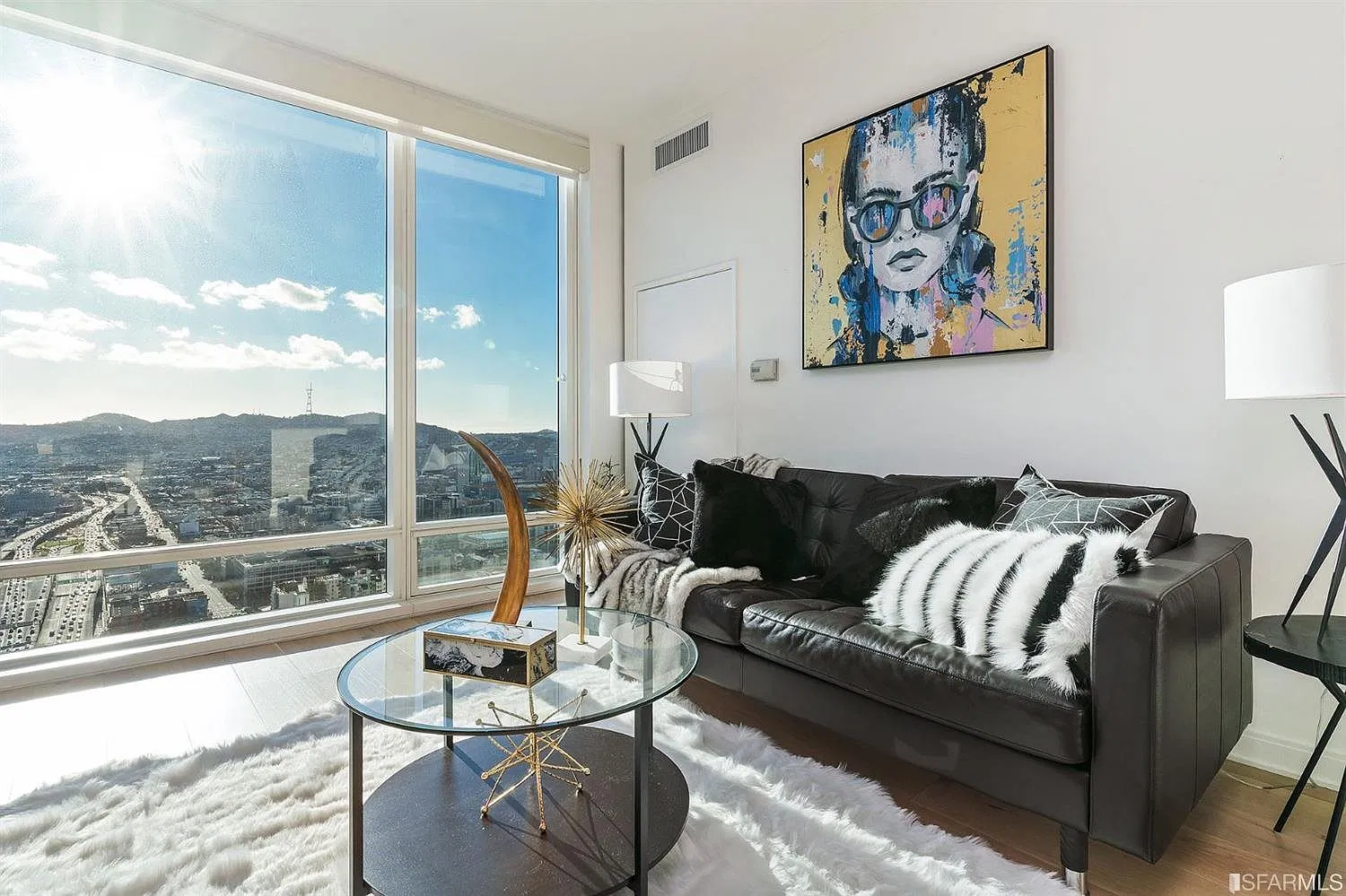 1 bed, 1.0 bath, 710 sqft, $6,000 — Photo 1