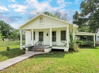 742 N Martin Luther King Junior Dr, Saint Martinville, LA 70582