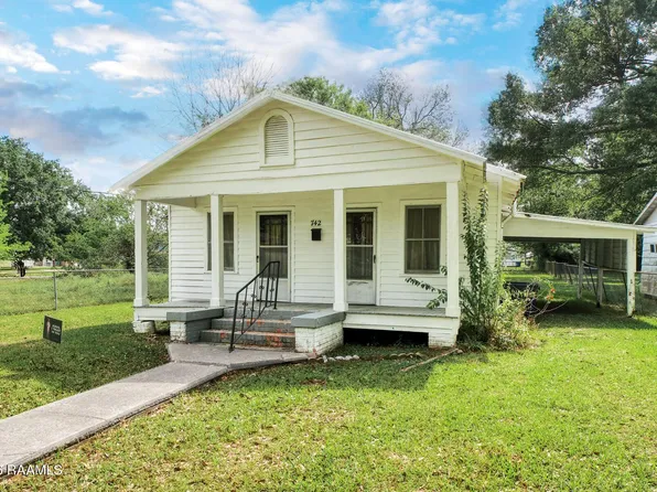 742 N Martin Luther King Junior Dr, Saint Martinville, LA 70582