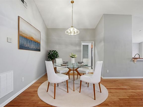 4th image of 15833 BAY VISTA DRIVE