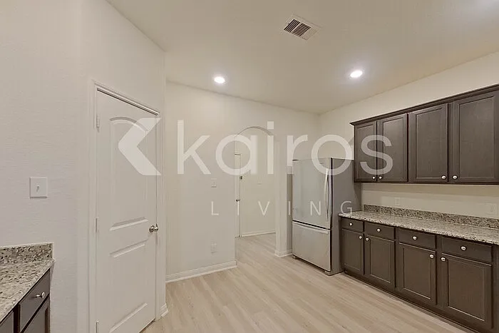 8414 Liberty Sky Rd — Photo 8