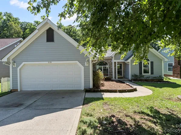 3128 Rheinwood Ct, Matthews, NC 28105