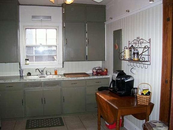 4th image of 1020 64th St