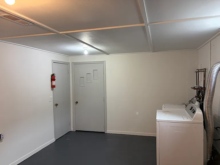 50 Lincoln Ave #1-R — Photo 16