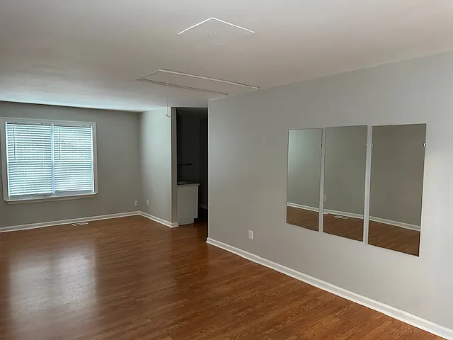 5404 Chatham Hall Dr — Photo 25