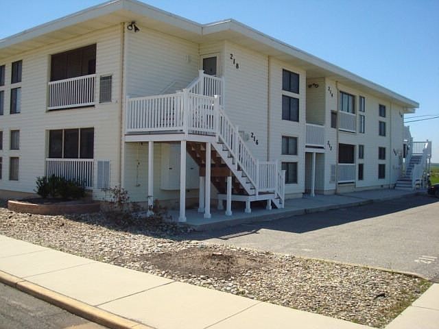 1st image of 212 43rd St #3