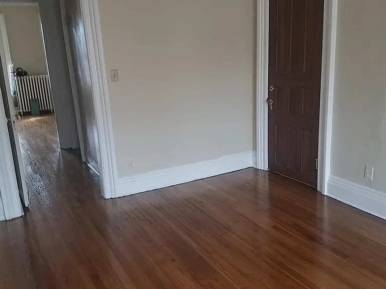 8 Irving St #2 — Photo 2