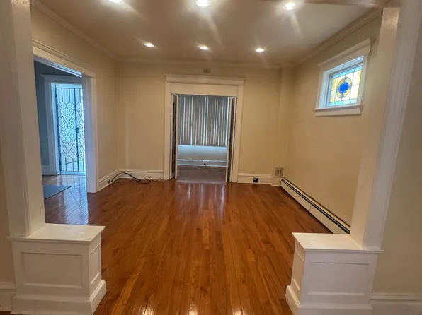 710 Hillside Ave, Cliffside Park, NJ 07010