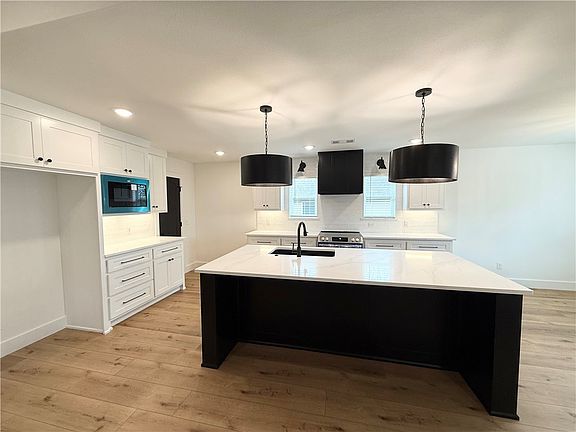 5th image of 6 Salen Ln