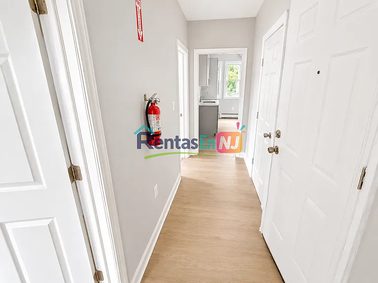 62 N 6th St #3A — Photo 5