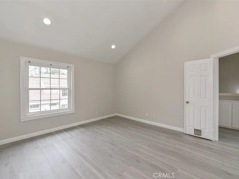 37 Wellesley #47 — Photo 35