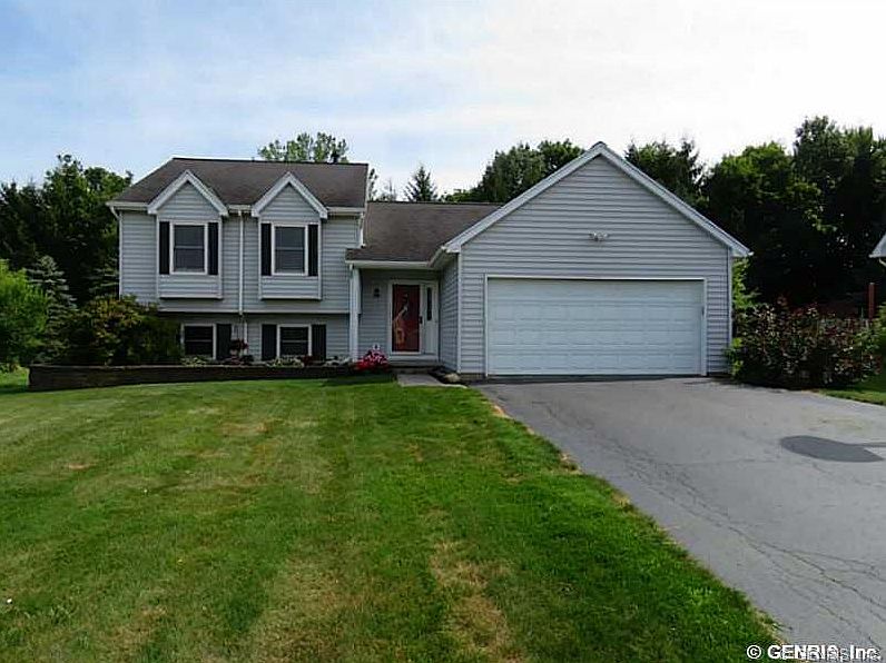1st image of 3320 Evergreen Cir