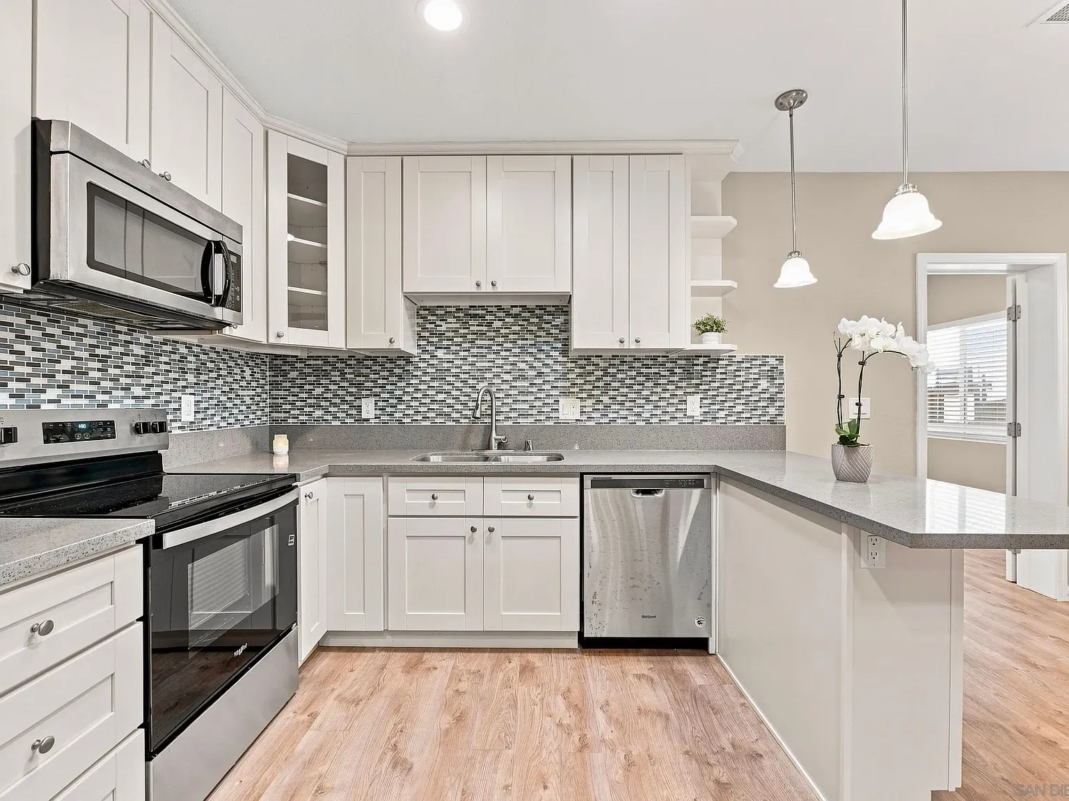 1 bed, 1.0 bath, 682 sqft, $2,950 — Photo 4
